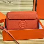 "Top-grain cowhide leather. This crossbody bag and handbag is crafted from premium calf leather, offering a delicate touch and lasting durability."-box - Image 8