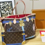 A versatile tote bag, perfect for shopping or weekend getaways-no box - Image 2