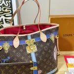 A versatile tote bag, perfect for shopping or weekend getaways-no box - Image 10