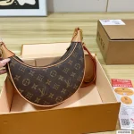 Featuring a uniquely shaped silhouette, it's also known as a moon bag-box - Image 8