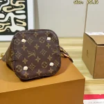 This is a shoulder/crossbody bag-box - Image 5
