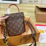 Flap messenger bag, shoulder and crossbody style-box - Image 8