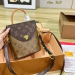 Flap messenger bag, shoulder and crossbody style-box - Image 5