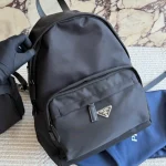 Large-capacity men's backpack, made of classic nylon parachute material-no box