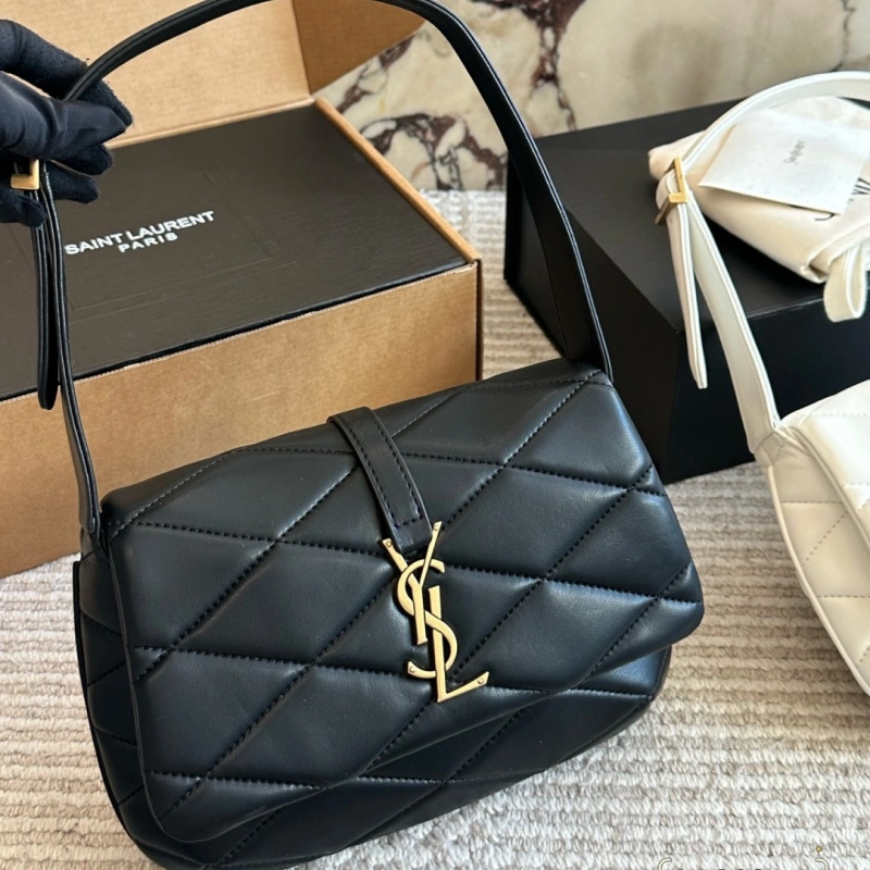 13429529595194200 It features a trapezoidal shape with exquisite texture, designed as an underarm bag-box - Image 1