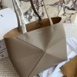 We now have the horizontal medium folding tote bag in stock-box - Image 4