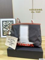 Balenciaga shopping bags - Image 3