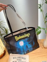 Balenciaga shopping bags - Image 8