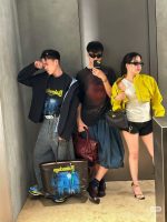 Balenciaga shopping bags - Image 18