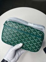 Goyard Y‑Pattern Print Camera Crossbody Bag - Image 25