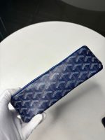 Goyard Y‑Pattern Print Camera Crossbody Bag - Image 17