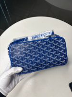 Goyard Y‑Pattern Print Camera Crossbody Bag - Image 3