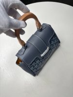 Goyard Y‑Pattern Print Wooden Handle Flap Handbag - Image 18