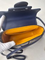 Goyard Y‑Pattern Print Wooden Handle Flap Handbag - Image 4