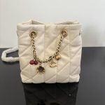 Coach Jade Quilted Bucket Bag - Image 20