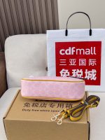 Coach Teri Hobo Crescent Shoulder Bag - Image 21