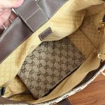 Double‑G Quilted Tote Bag With Pouch - Image 26