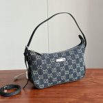 GG Signature Underarm Shoulder Zipper Hobo Bag - Image 15