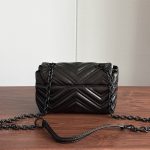 Gucci V‑Stitch Quilted Flap Chain Shoulder & Crossbody Bag（Mini Size） - Image 13