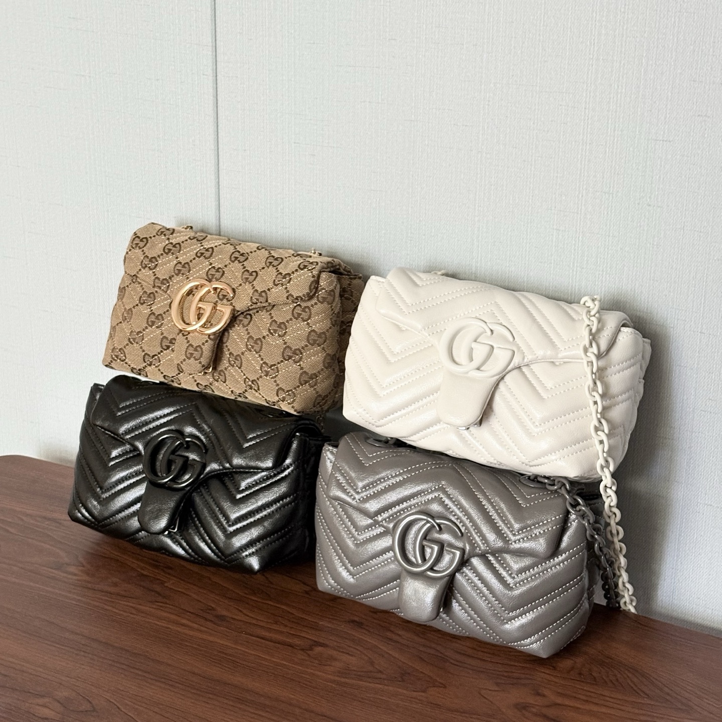 13432116764712552 Gucci V‑Stitch Quilted Flap Chain Shoulder & Crossbody Bag(Mini Size) - Image 1