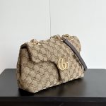 Gucci V‑Stitch Quilted Flap Chain Shoulder & Crossbody Bag（Small Size） - Image 3
