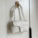Gucci V‑Stitch Quilted Flap Chain Shoulder & Crossbody Bag（Small Size） - Image 19