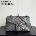 Gucci V‑Stitch Quilted Flap Chain Shoulder & Crossbody Bag（Small Size） - Image 20