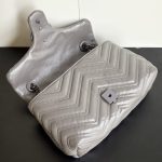 Gucci V‑Stitch Quilted Flap Chain Shoulder & Crossbody Bag（Small Size） - Image 25