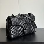 Gucci V‑Stitch Quilted Flap Chain Shoulder & Crossbody Bag（Small Size） - Image 30