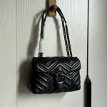 Gucci V‑Stitch Quilted Flap Chain Shoulder & Crossbody Bag（Small Size） - Image 37