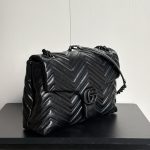Gucci V‑Stitch Quilted Flap Chain Shoulder & Crossbody Bag（Large Size） - Image 3