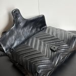 Gucci V‑Stitch Quilted Flap Chain Shoulder & Crossbody Bag（Large Size） - Image 7