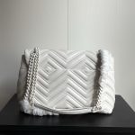 Gucci V‑Stitch Quilted Flap Chain Shoulder & Crossbody Bag（Large Size） - Image 22