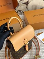 LV Soho Monogram Backpack - Image 9