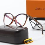LV Cat‑Eye Large Frame Metal Print Decor Sunglasses - Image 5