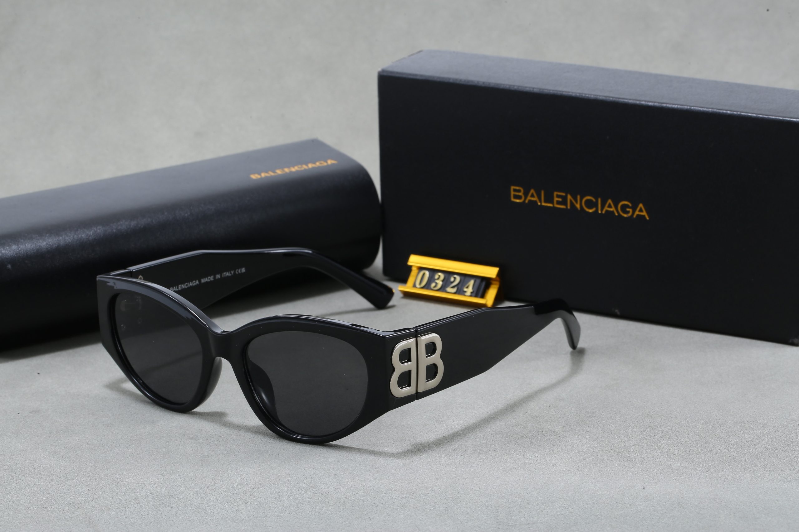 3aec1cc9 Balenciaga Retro Fashion Oversized Metal Logo Sunglasses, Cat‑Eye / Narrow Rectangular - Image 1