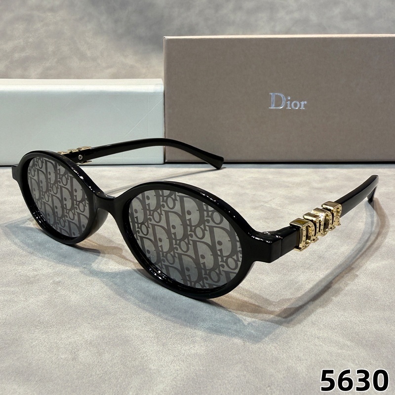 659302e6 Dior Vintage Fashion Trend Prominent 3D Logo Temple Oval Lenses Sunglasses - Image 1