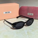 Miu Miu Fashion Sunglasses - Image 7