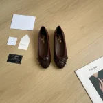 Chanel Black & burgundy brown Color - block Bow Ballet Flats, Vintage Elegant Women's Flat Shoes with CC Logo