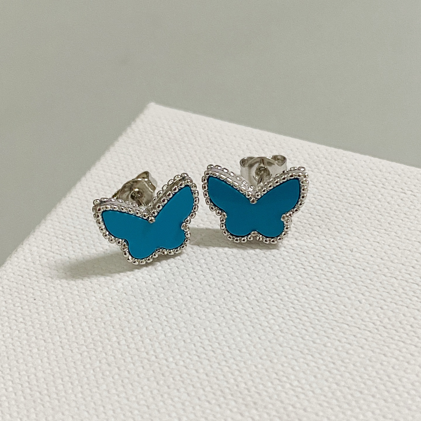 wsxc1789053571085_1 VCA Butterfly Stud Earrings, White Mother-of-Pearl / Blue Turquoise - Image 1