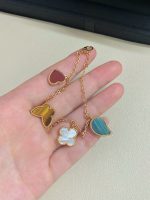 VCA Lucky Wildflower Bracelet - Image 5