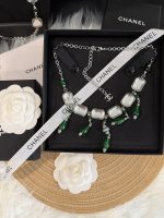 Chanel new geometric square retro grandmother's green water drop transparent sugar pendant necklace - Image 3