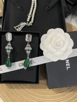 Chanel New Spinning Top Drop Earrings with Emeralds, Diamonds & Green Beads - Image 7