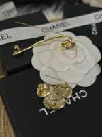 Chanel Enamel Flower Petals with Full Diamond Leaves Detachable Brooch Pin, Available in Red & White - Image 4