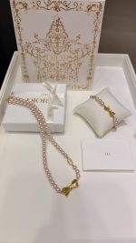 Dior 26SS New Brushed Gold Bow CD Pink Pearl Necklace / Bracelet