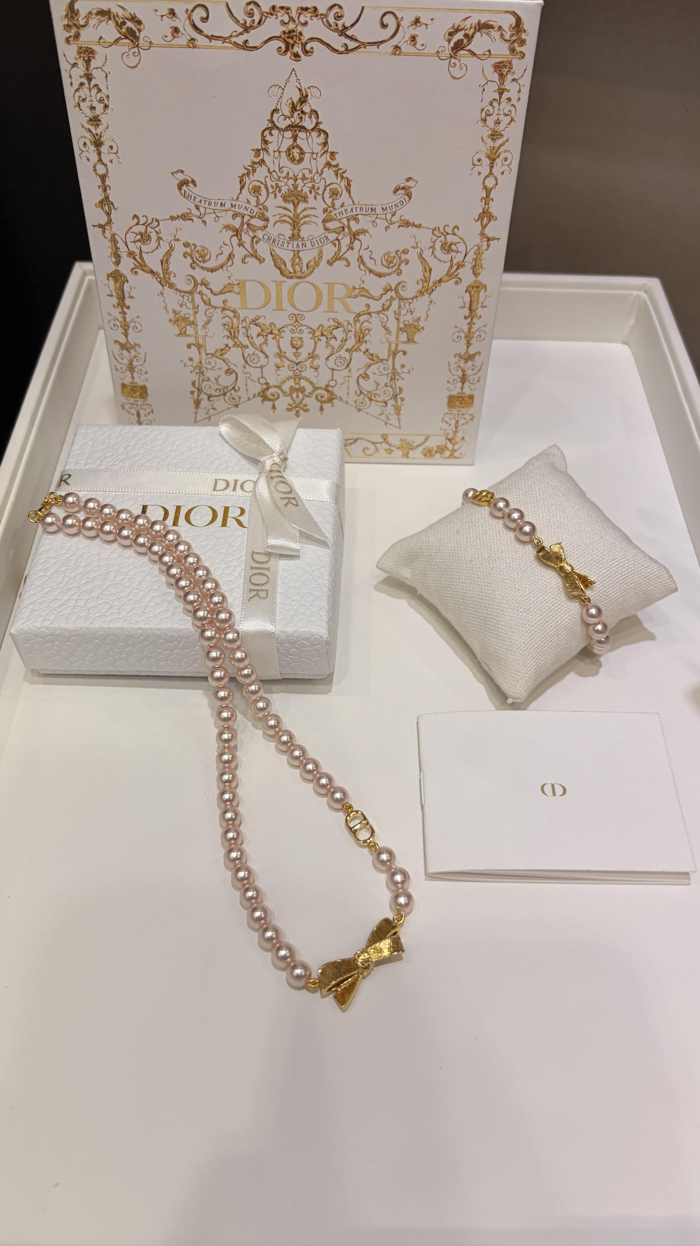 wsxc1789137430499_3 Dior 26SS New Brushed Gold Bow CD Pink Pearl Necklace / Bracelet - Image 1