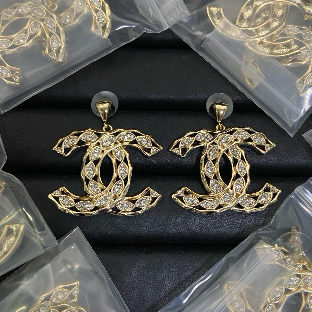 wsxc1789140287590_0 Chanel Marquise & Rhombus Diamond Cutout Large Double CC Earrings - Image 1