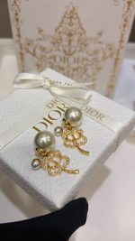 Dior Gold Tone CD Openwork Clover Earrings with Mixed-Size Pearls - Image 3