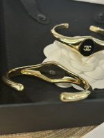 Chanel new oval/square polished black/red enamel oil drop bracelet - Image 9