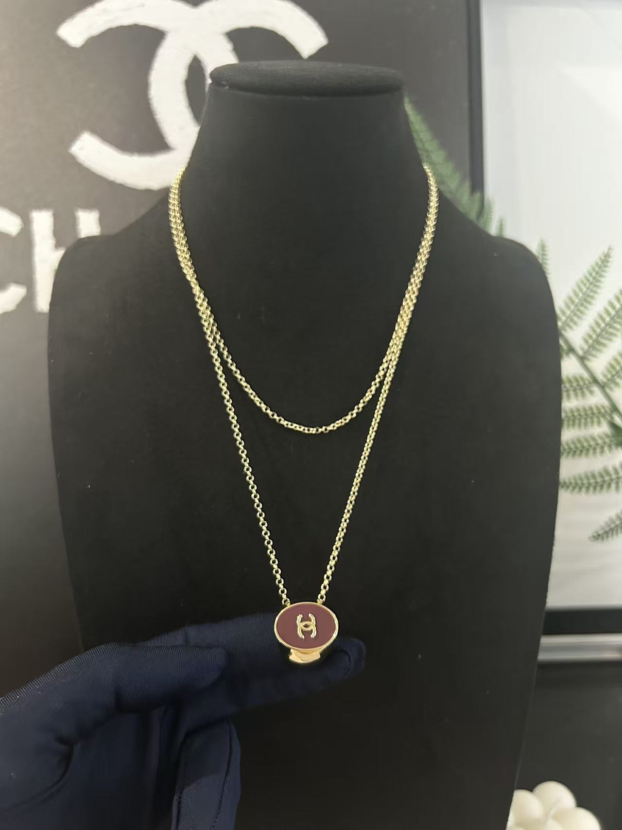 wsxc1789221672167_1 Chanel new glossy wide black/red enamel ring + chain dual-purpose pendant necklace - Image 1
